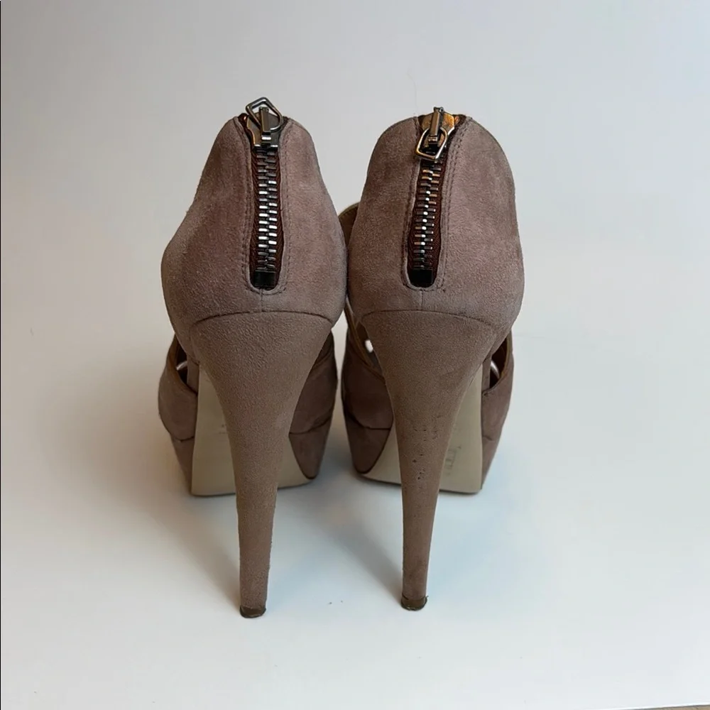 Miu Miu step out